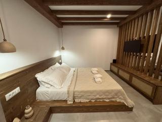 Aurora Seaside Luxury Suite - - 8