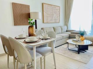 Opulent Nook 1br Designer Hideaway In Onyx - 2