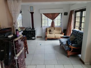 Marinda's - Hibberdene - 8
