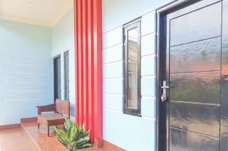 Joglo Guest House Syariah Mitra RedDoorz - Tegal - 6