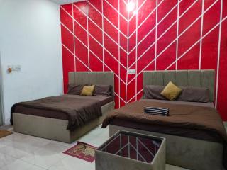 Hotel ORS Guest House Ram Mandir 2km, Ayodhya Station 1km, NH19 1km - Ayodhya - 1