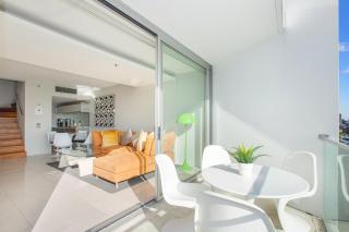 Sky High Darlinghurst Sydney Magical Views 1 Bedroom Dual Level Apartment - Sydney - 9