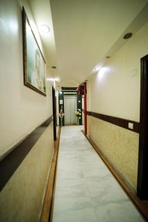 Hotel Blue Bell at Karol Bagh - Jāmb - 4