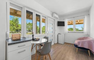 Amazing Home In Skradin With House A Panoramic View - Skradin - 7
