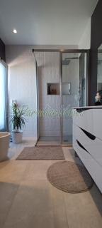 Maison avec piscine et jacuzzi - 3