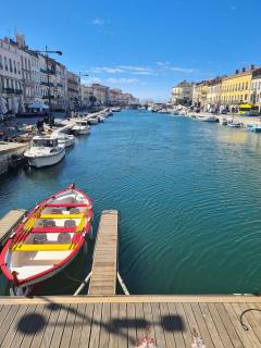 tout près du canal royal et des halles - Sète - 2