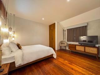 Tropical Townhouse 3 Bedrooms Seminyak - Seminyak - 4
