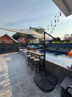 Baanmeesuk Pool Villa Pattaya - 0