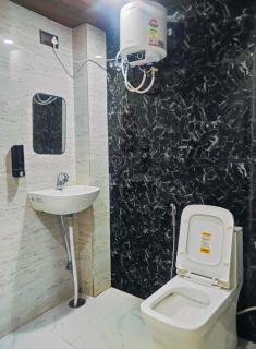 Hotel Shree Niwas - 3