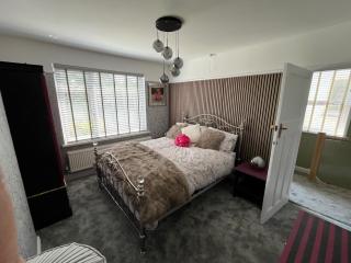 Cardiff - Sleeps 7 - Parking - Jacuzzi - Garden - Cardiff - 5