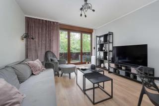 Bright & Elegant Apartment with a Spacious Terrace in Wrocław by Renters Prestige - Breslávia - 0