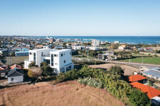 Healing Oceanview Villa ㅣ Yeoyudamda Private Stay in Jeju - P'yŏngdae-ri - 9