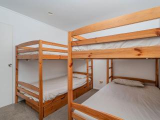 A Stones Throw From The Beach - Pauanui - 5