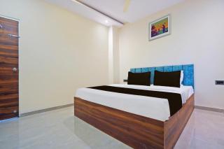 Hotel O Black Villa - Khāpri - 1