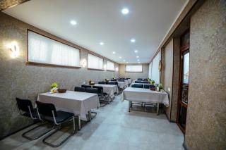 Hotel Grand House Real Estate - 7