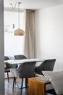 EXQUIS 2BR Luxus Apartment ROLF BENZ I Parken I Netflix I Stadtmitte I Familienfreundlich I Mercedes-Benz - Böblingen - 8