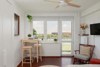 Salezego Studio with Balcony near PGE Narodowy Warsaw by Noclegi Renters - Warsaw - 8