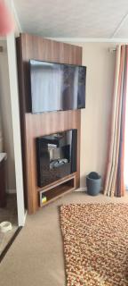 Lovely Caravan With Decking At Southview Holiday Park Ref 33059V - Skegness - 6