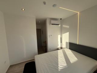 Central -III- Room - Athene - 6