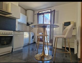 Le Petit Servian - 5