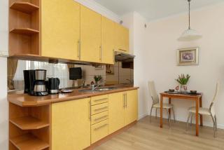 Cozy Studio Spacerowa with Balcony in Kolobrzeg by Noclegi Renters - Kołobrzeg - 1
