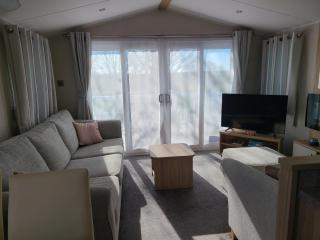 Eth Melyn Caravan Holiday - Grampound - 8