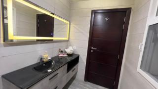 Elysium Designer Luxury Apartments Facing Centaurus Mall Islamabad - Islamabad - 1