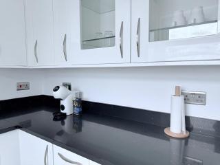Fountain House-Sleeps 5-Central Dagenham-Parking - 7