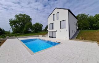 Villa MILA by Villas Guide - Bjelovar - 0