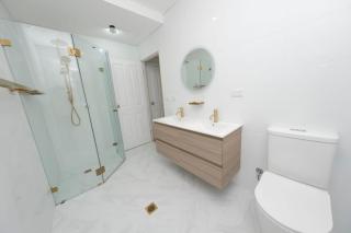 Sydney Stunning 4 bed 4 bath at Auburn new Listing - Auburn - 7