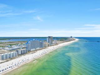 The Hangout House Relaxed 4BR Luxury, 3 King Suites, Walk to Beach, Pet Friendly - Gulf Shores - 9