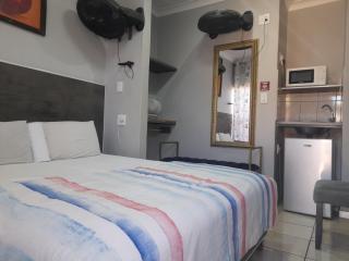 Evergreen Guest House Westonaria Town - Westonaria - 6