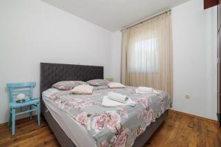 Apartments Snjezana - Novi Vinodolski - 2