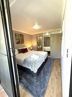 206 South Perth Secret Sanctuary1br-prkg - Perth - 1