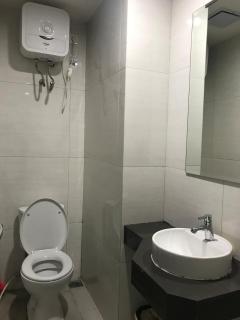 Apartment top floor with balcony - Jodoh - 1