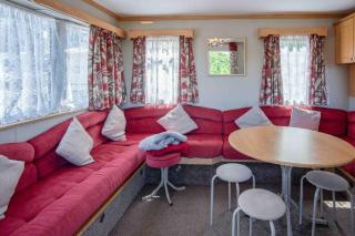 Hopkins Retreat - 3 Bedroom Caravan - Hot Tub - Swansea - 6