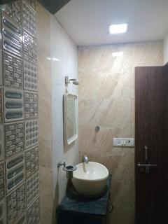 Hotel Golden - Jāmb - 8