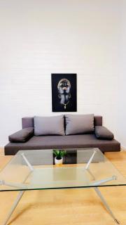 2-Bedroom Apartment Steps from Central Area - 6