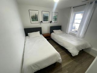 Rice Lake Retreat - Roseneath - 4