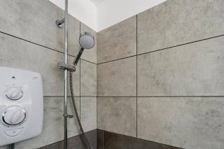 Stylish & Modern Apartment - Free Parking - WIFI - Cardiff - 5