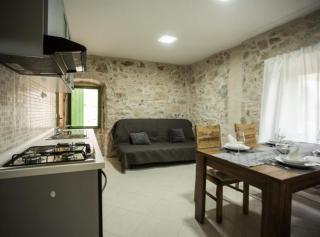 Apartments Stone House Murter - Murter - 6
