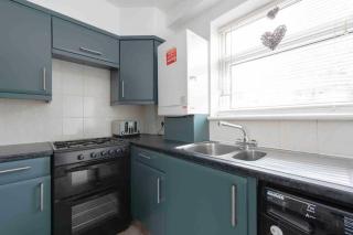 Sleeps 7 a 3 Bed house in Rochester 4 beds - Wainscot - 8