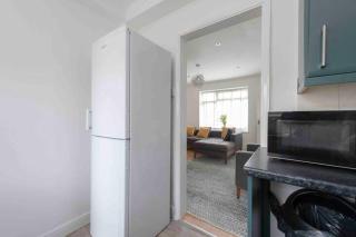 Sleeps 7 a 3 Bed house in Rochester 4 beds - Wainscot - 7
