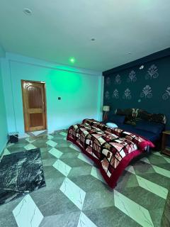 Golden Luck MANN CAFE - 9