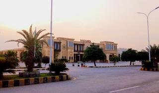 Alhamra Hotel - Mardan - 0