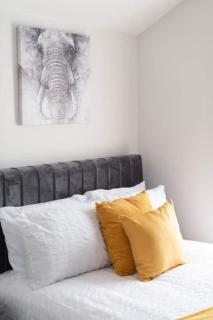 Sleeps 15 a 6 Bed Hse Medway 10 bed - Gillingham - 7