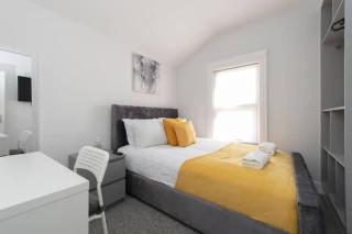 Sleeps 15 a 6 Bed Hse Medway 10 bed - Gillingham - 4