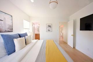 Bright 4BR Split-Level 10 pax - Los Angeles - 3