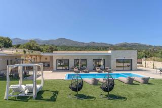 Villa Lux Solis - With 2 Pools - Khoumérion - 6