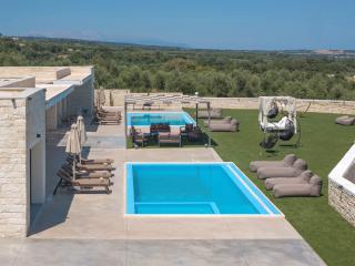 Villa Lux Solis - With 2 Pools - Khoumérion - 3